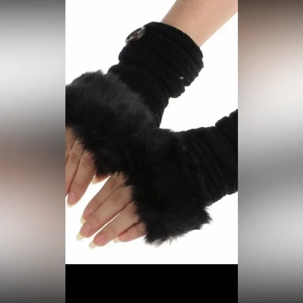 Fingerless,  knitted gloves faux rabbit fur super cute .